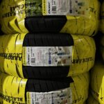 BLACKARROW  215/55  R17