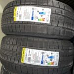 BLACKARROW 235/45 R18